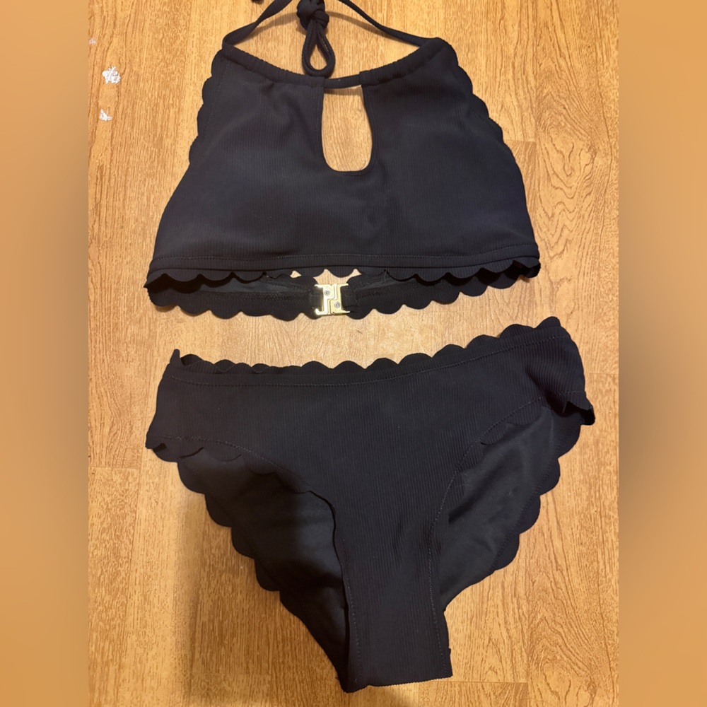 Black Scalloped Bikini set Charmo